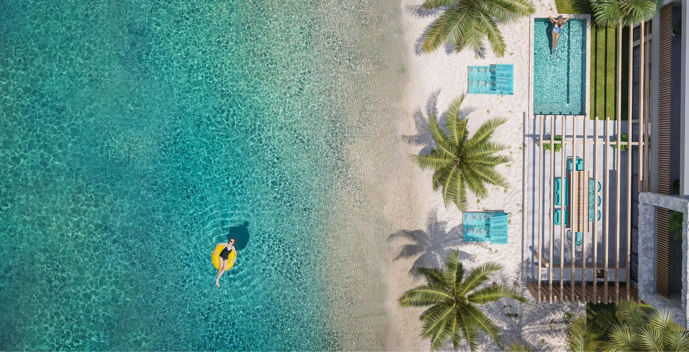 Vista aérea de residência com piscina privativa